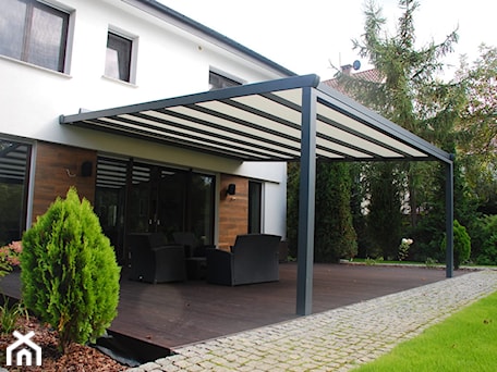 Aranżacje wnętrz - Ogród: Grako - Pergola Ogrodowa Top Sintesi - Grako Home Design. Przeglądaj, dodawaj i zapisuj najlepsze zdjęcia, pomysły i inspiracje designerskie. W bazie mamy już prawie milion fotografii!