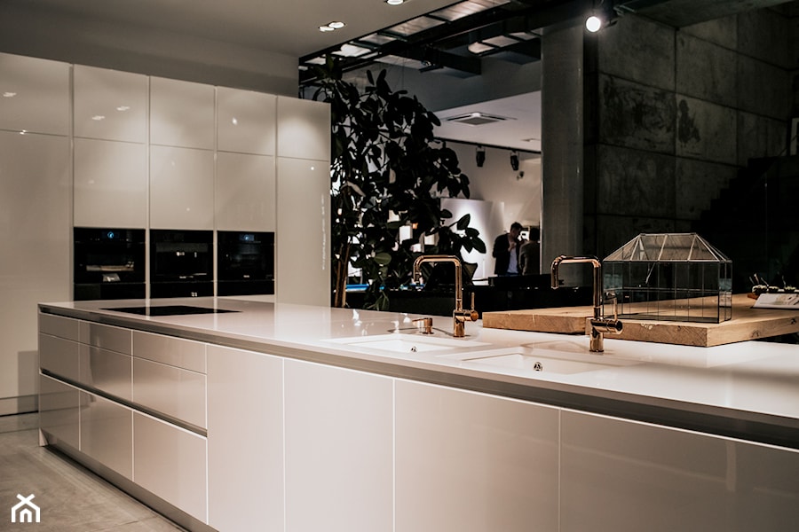 Silestone Iconic White - projekt i wykonanie Zajc Kuchnie - zdjęcie od Silestone by Cosentino