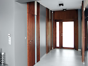 Bezprzylgowe drzwi wewnętrzne i drzwi zewnętrzne - zdjęcie od BIK