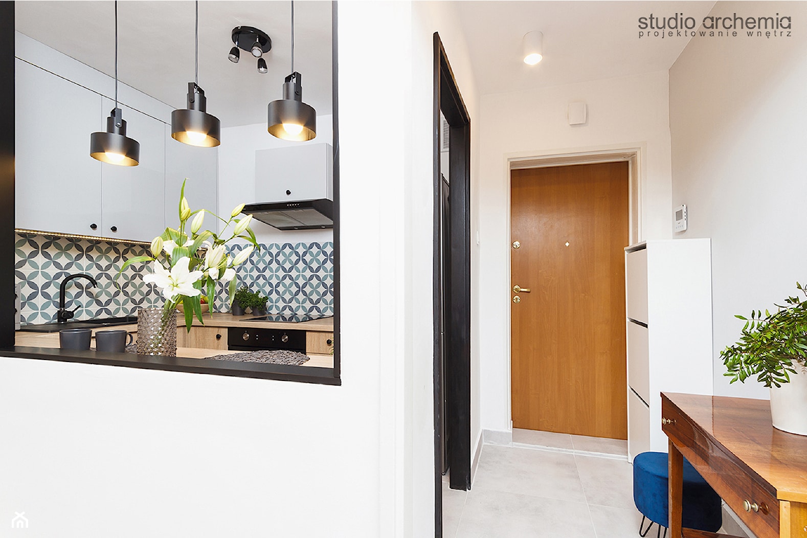 Mieszkanie z oknem na korytarz - Kuchnia, styl nowoczesny - zdjęcie od Studio Archemia - Homebook