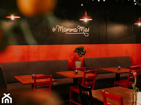 Aranżacje wnętrz - Wnętrza publiczne: restauracja O mamma mia w Stalowej Woli - Maria Pyzara. Przeglądaj, dodawaj i zapisuj najlepsze zdjęcia, pomysły i inspiracje designerskie. W bazie mamy już prawie milion fotografii!