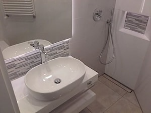 Łazienka w bieli - zdjęcie od GLAZURA TYSKA - Salon łazienek