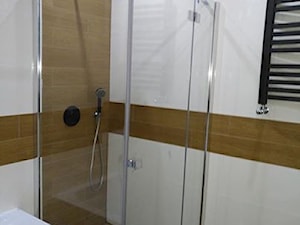 Łazienka z drewnem - zdjęcie od GLAZURA TYSKA - Salon łazienek