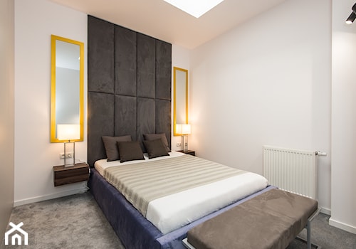 Realizacja - Moderno Art Deco - Mała biała sypialnia, styl nowoczesny - zdjęcie od DISENO INTERIORS - Apartamenty PREMIUM