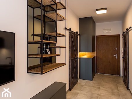 Aranżacje wnętrz - Hol / Przedpokój: Realizacja - Apartament przy Parku - Hol / przedpokój - DISENO INTERIORS - Apartamenty PREMIUM. Przeglądaj, dodawaj i zapisuj najlepsze zdjęcia, pomysły i inspiracje designerskie. W bazie mamy już prawie milion fotografii!