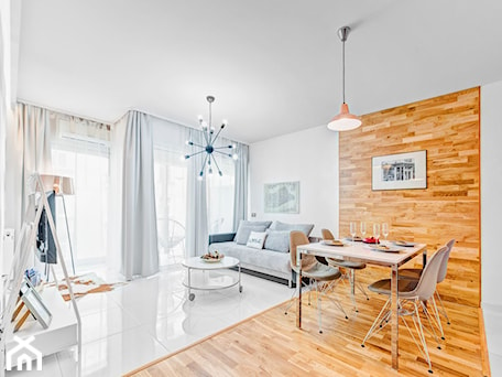 Aranżacje wnętrz - Salon: Apartament Wood & White - Średni biały salon z jadalnią - DISENO INTERIORS - Apartamenty PREMIUM. Przeglądaj, dodawaj i zapisuj najlepsze zdjęcia, pomysły i inspiracje designerskie. W bazie mamy już prawie milion fotografii!