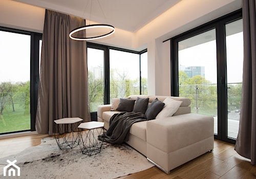 Realizacja Apartamentu z widokiem na Park - Mały beżowy salon - zdjęcie od DISENO INTERIORS - Apartamenty PREMIUM