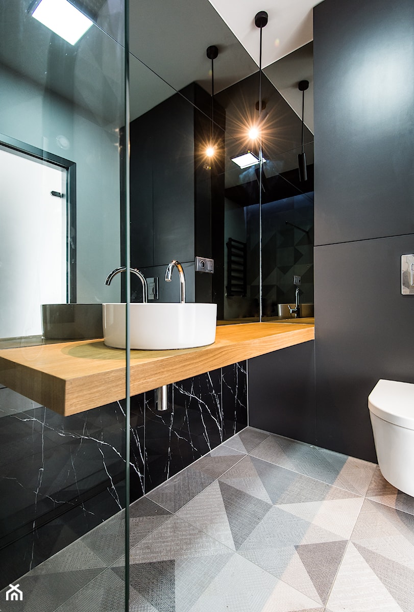 Realizacja Modern Small Apartment - Średnia bez okna z lustrem łazienka - zdjęcie od DISENO INTERIORS - Apartamenty PREMIUM