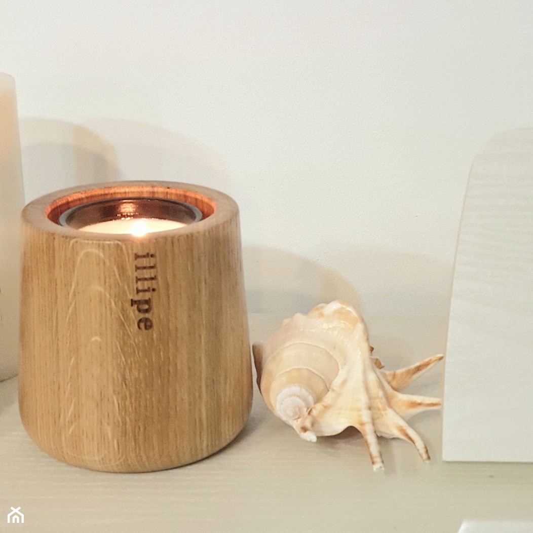Świecznik drewniany jesion illipe - zdjęcie od illipe - Homebook