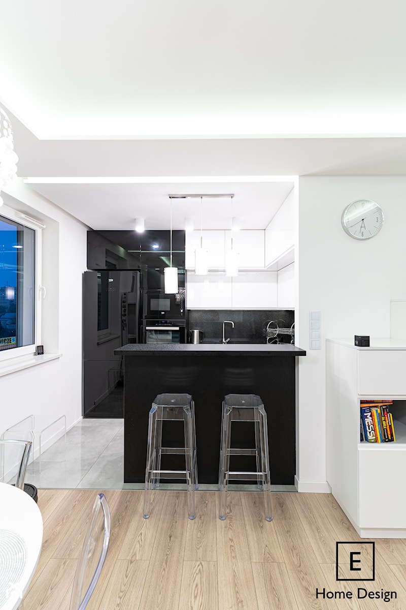 Mieszkanie w stylu glamour w Kaliszu - Kuchnia, styl glamour - zdjęcie od E Home Design