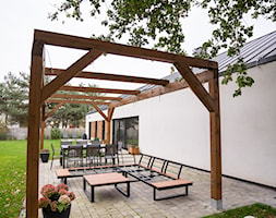 Dom nad zalewem Murowaniec - 130 m2 - Ogród, styl nowoczesny - zdjęcie od E Home Design - Homebook