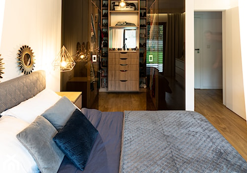 Dom nad zalewem Murowaniec - 130 m2 - Garderoba, styl nowoczesny - zdjęcie od E Home Design