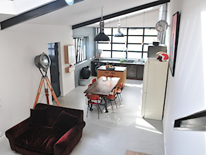 Zainspiruj się wnętrzami z Paryża - Kuchnia, styl industrialny - zdjęcie od newood.pl
