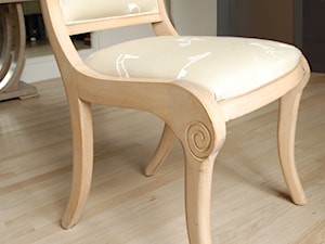 odrestaurowane krzesło - zdjęcie od DZIURDZIAprojekt