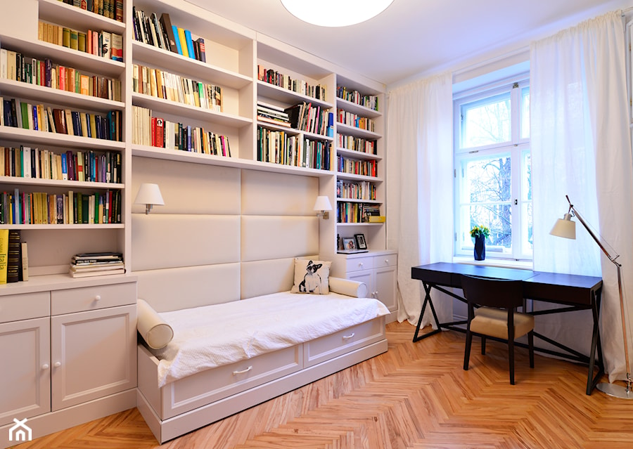 90m, Ochota, Wwa - Średnie z sofą białe biuro, styl tradycyjny - zdjęcie od DZIURDZIAprojekt