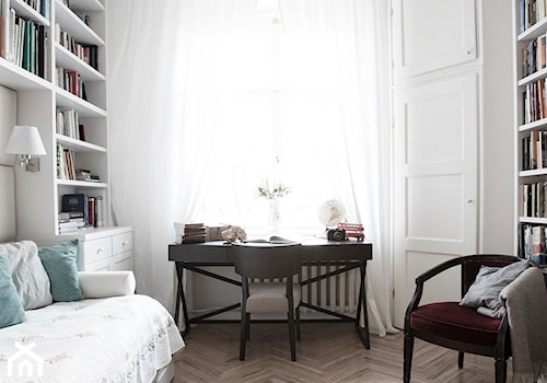 90m, Ochota, Wwa - Małe w osobnym pomieszczeniu z sofą białe biuro, styl nowoczesny - zdjęcie od DZIURDZIAprojekt