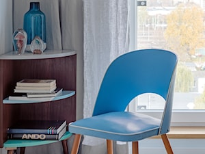 89m, Soho Factory, Wwa - Mała biała z biurkiem sypialnia, styl skandynawski - zdjęcie od DZIURDZIAprojekt