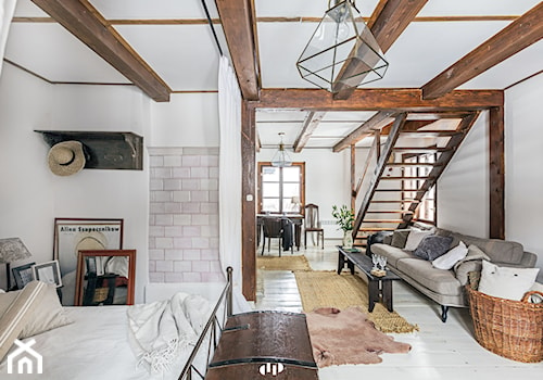 Duża biała sypialnia, styl rustykalny - zdjęcie od DZIURDZIAprojekt