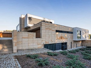 Dom z elewacja z piaskowca - Domy, styl nowoczesny - zdjęcie od BORGMANN Elewacje z Kamienia