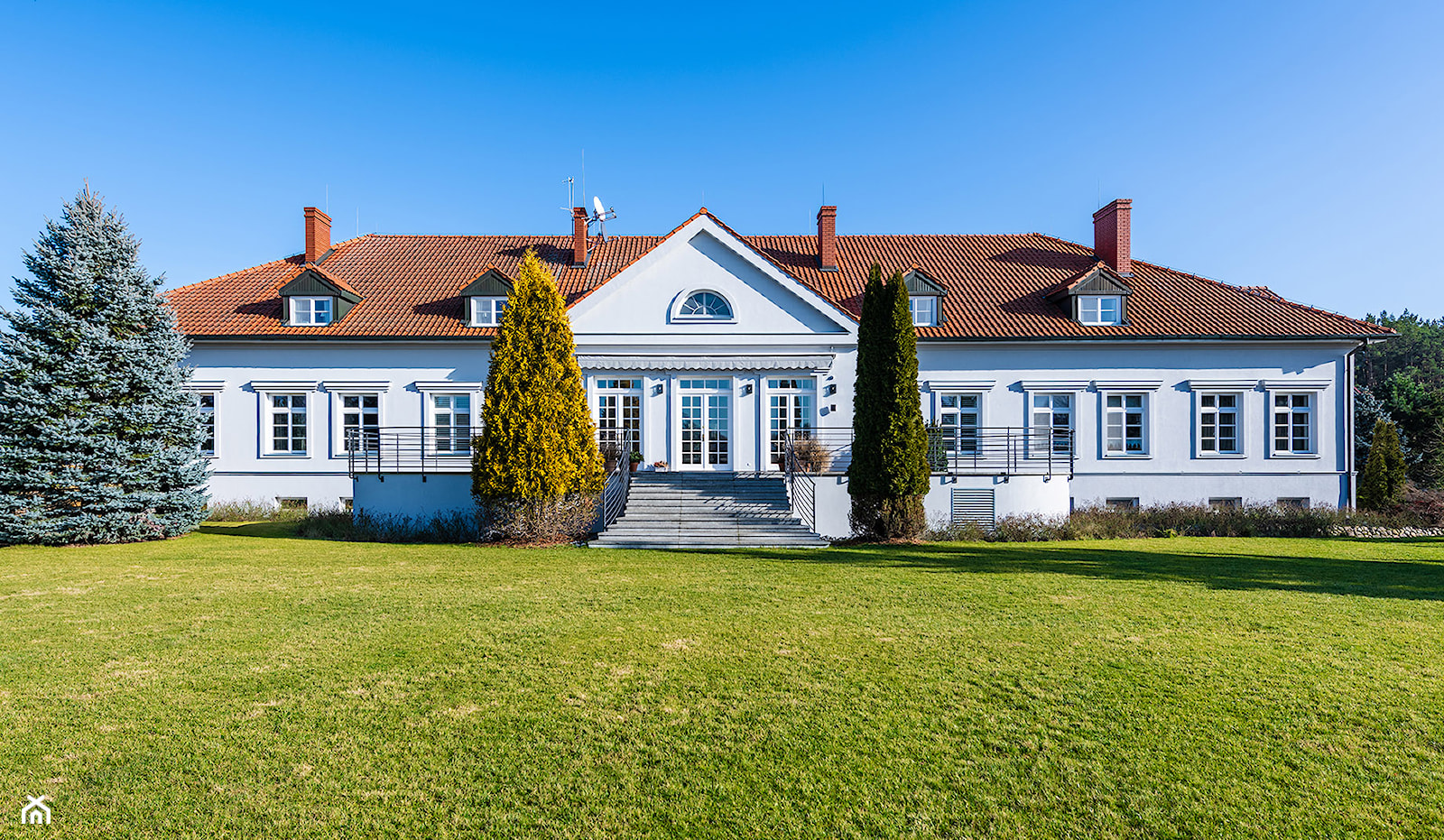 Rezydencja - Ogród - zdjęcie od FOTOMOTIVA - Fotografia wnętrz i architektury - Homebook