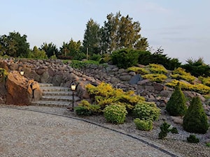 Realizacje ogrodów - na skarpie