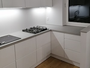 Blat kuchenny z konglomeratu mineralnego Corian Dove - Kuchnia, styl nowoczesny - zdjęcie od blaty.eu - producent wyrobów z solid surface