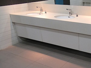 blaty łazienkowe w galerii handlowej - Bydgoszcz - zdjęcie od blaty.eu - producent wyrobów z solid surface