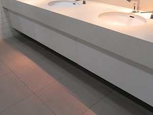 blaty łazienkowe w galerii handlowej - Bydgoszcz - zdjęcie od blaty.eu - producent wyrobów z solid surface