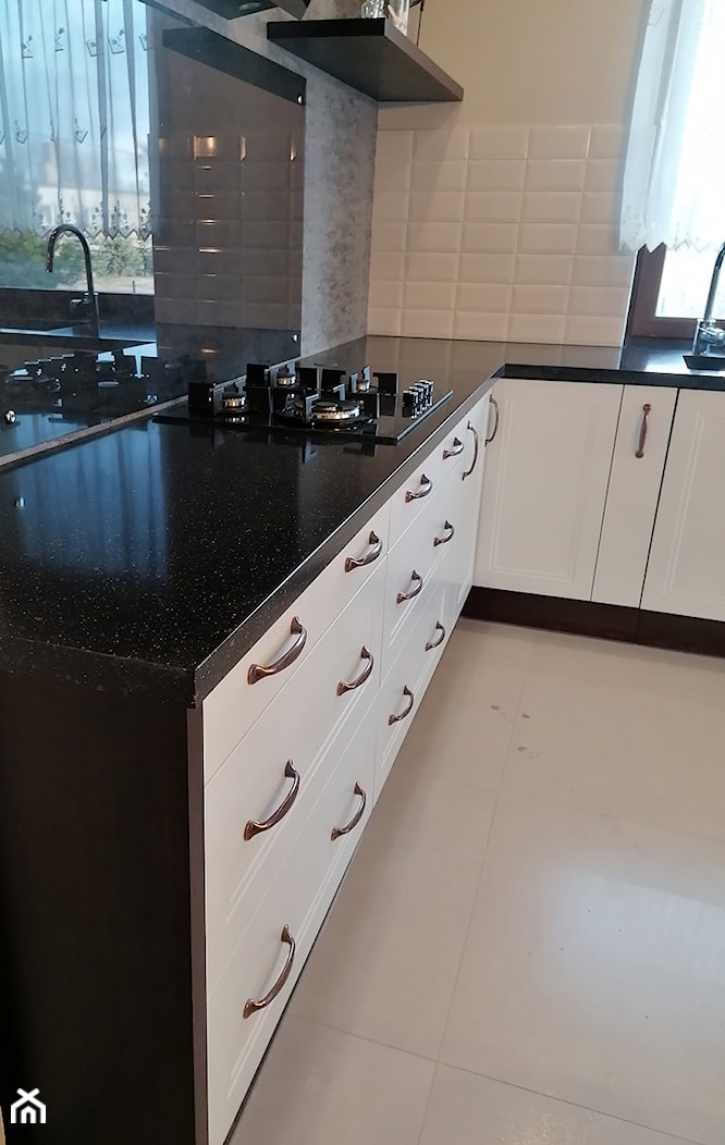 - zdjęcie od blaty.eu - producent wyrobów z solid surface - Homebook