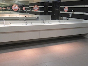 Blaty łazienkowe w galerii handlowej - Bydgoszcz
