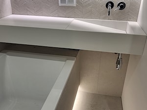 Umywalka łazienkowa z odpływem szczelinowym bocznym - Łazienka, styl nowoczesny - zdjęcie od blaty.eu - producent wyrobów z solid surface