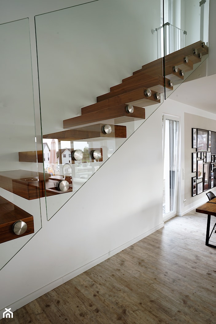 schody półkowe - zdjęcie od Brysch Schody - Homebook