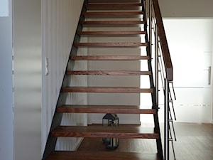 schody policzkowe ażurowe