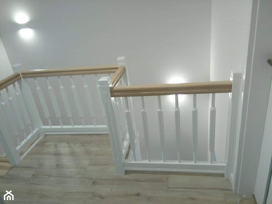 balustrada biała - zdjęcie od Brysch Schody