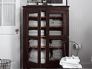 Szafka łazienkowa, czyli gdzie przechowywać ręczniki - Łazienka, styl tradycyjny - zdjęcie od Conchita Home studio projektowe