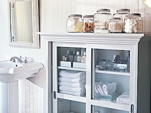 Szafka łazienkowa, czyli gdzie przechowywać ręczniki - Łazienka - zdjęcie od Conchita Home studio projektowe