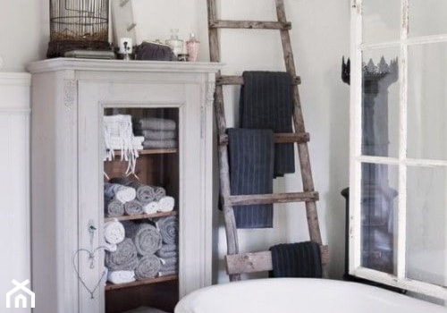 Szafka łazienkowa, czyli gdzie przechowywać ręczniki - Łazienka, styl rustykalny - zdjęcie od Conchita Home studio projektowe