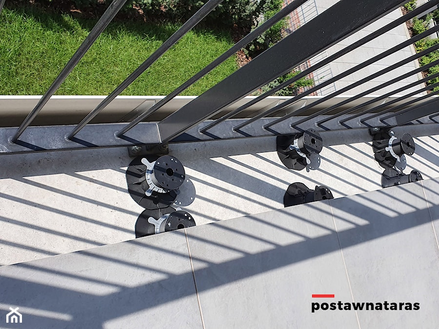 Taras/balkon Kraków, Rakowice - Taras, styl minimalistyczny - zdjęcie od PostawNaTaras
