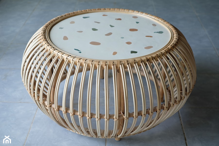 Okrągły stolik rattanowy - zdjęcie od Kubikon