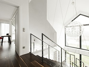 Dom pod Krakowem - nowa stylizacja - Hol / przedpokój, styl minimalistyczny - zdjęcie od STABRAWA.PL architektura wnętrz