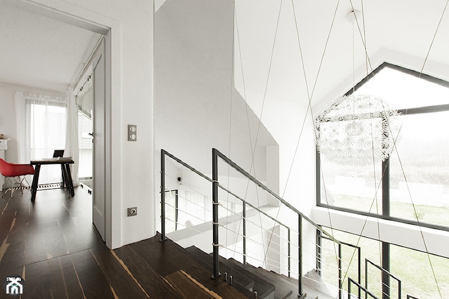 Dom pod Krakowem - nowa stylizacja - Hol / przedpokój, styl minimalistyczny - zdjęcie od STABRAWA.PL architektura wnętrz