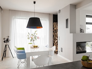 Dom pod Krakowem - nowa stylizacja - Średnia beżowa jadalnia jako osobne pomieszczenie, styl skandynawski - zdjęcie od STABRAWA.PL architektura wnętrz