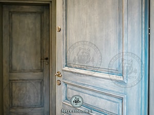 Drewniane drzwi z płycinami - zdjęcie od Forrest Home Architecture & Art