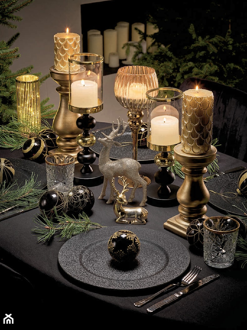 Złote dekoracje na stół świąteczny -świece i świeczniki - zdjęcie od bricomarche.pl - Homebook