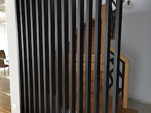 schody drewniane - Hol / przedpokój, styl nowoczesny - zdjęcie od StolarstwoMakowski