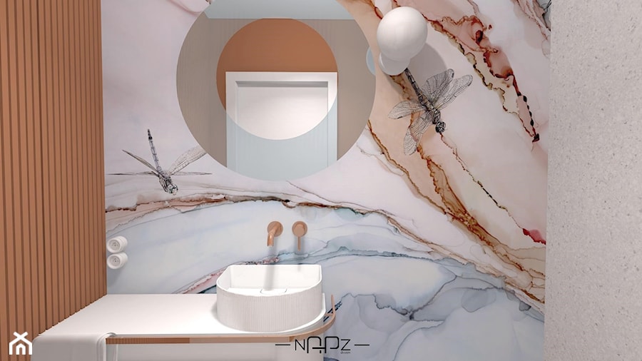 Toaleta z fototapetą i elementami w kolorze miedzi - Łazienka, styl nowoczesny - zdjęcie od Niebanalne Aranżacje Przestrzeni Zamkniętych