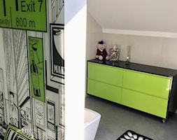 Łazienka z zielenią dla dziecka - Mała na poddaszu bez okna łazienka, styl nowoczesny - zdjęcie od Niebanalne Aranżacje Przestrzeni Zamkniętych - Homebook