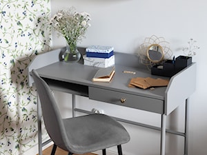 Minimalistyczne biuro - zdjęcie od PMB Home Staging
