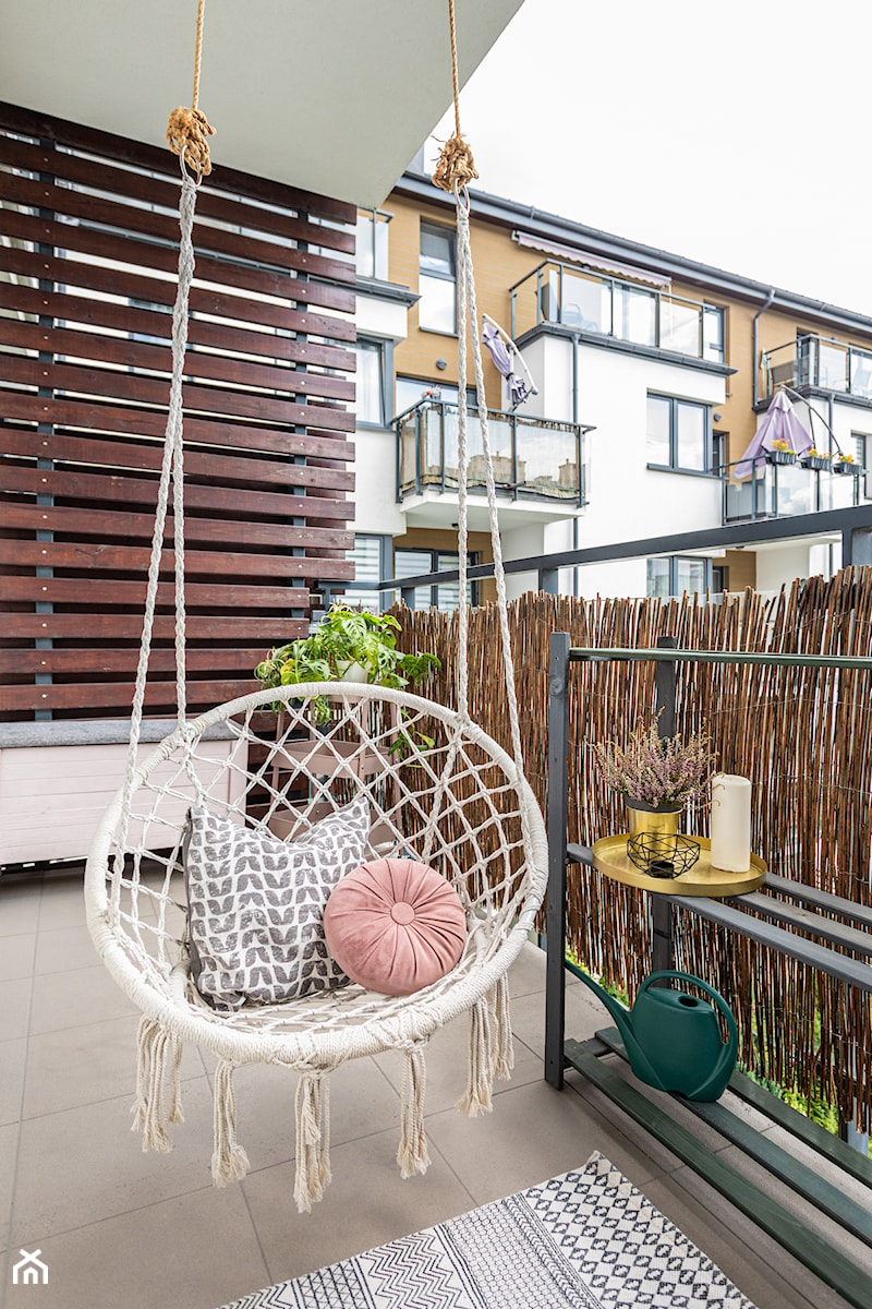 Balkon w bloku - zdjęcie od PMB Home Staging