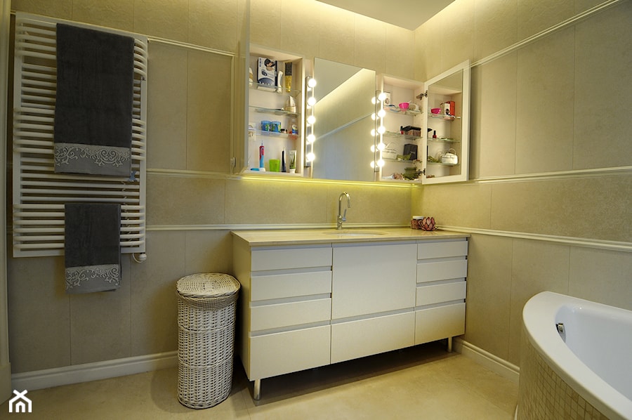 Łazienka w stylu klasycznym - zdjęcie od TRK Projekt - Projektowanie i realizcja pod klucz